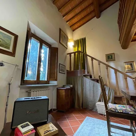 With Pool And Park Near Florence شقة مونتيزبيرتولي
